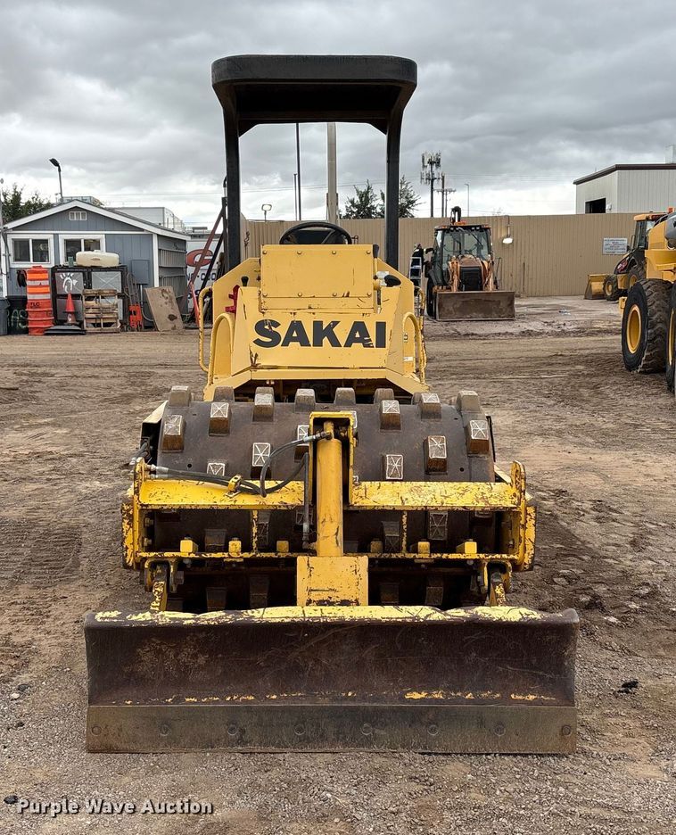 image for item EF6084 2007 Sakai SV201TF single drum vibratory roller