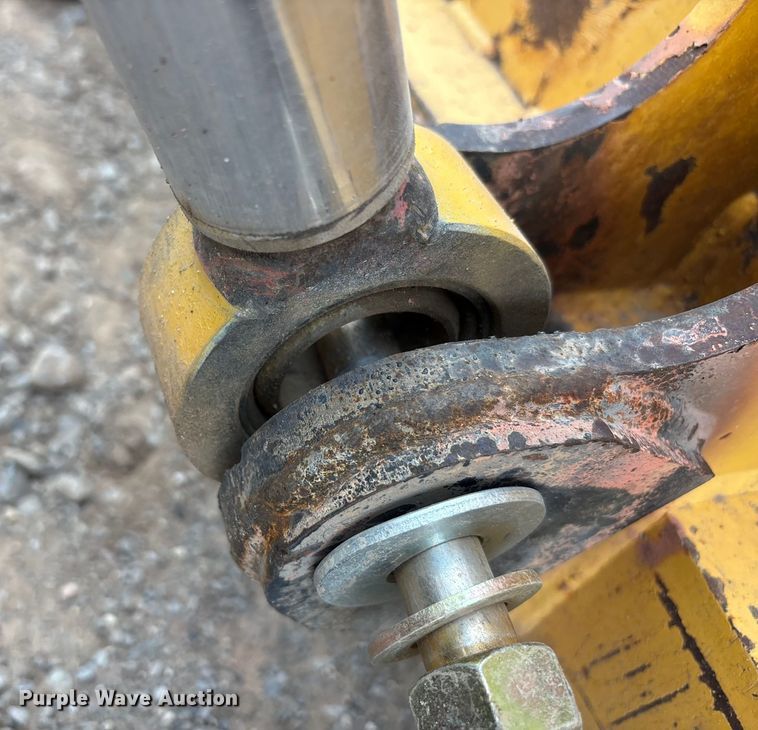 image for item EF6084 2007 Sakai SV201TF single drum vibratory roller