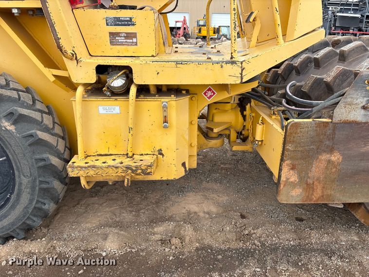 image for item EF6084 2007 Sakai SV201TF single drum vibratory roller