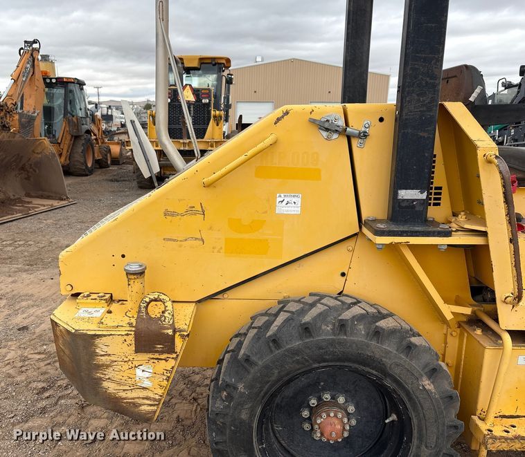 image for item EF6084 2007 Sakai SV201TF single drum vibratory roller