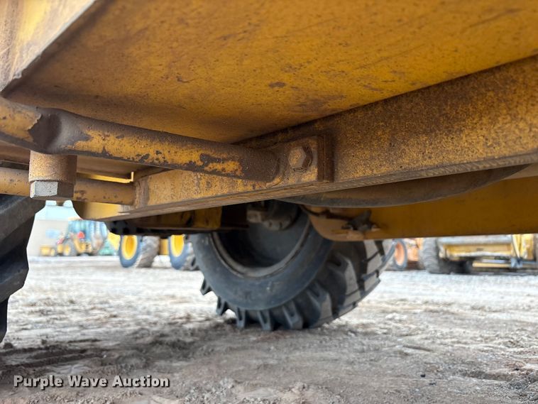 image for item EF6084 2007 Sakai SV201TF single drum vibratory roller