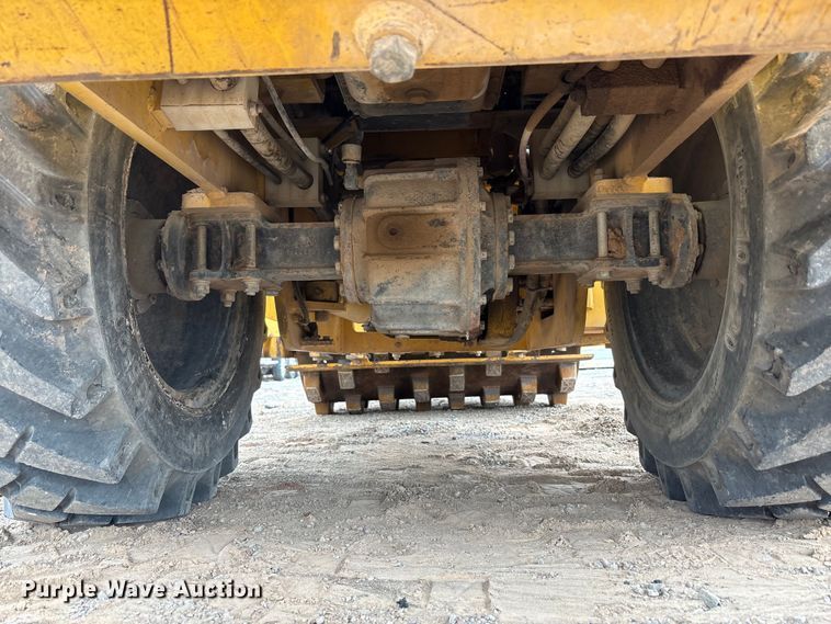 image for item EF6084 2007 Sakai SV201TF single drum vibratory roller