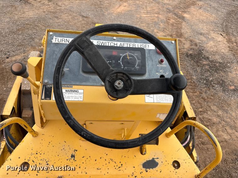 image for item EF6084 2007 Sakai SV201TF single drum vibratory roller