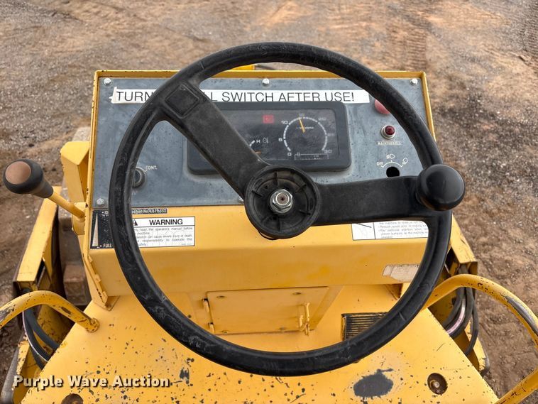 image for item EF6084 2007 Sakai SV201TF single drum vibratory roller