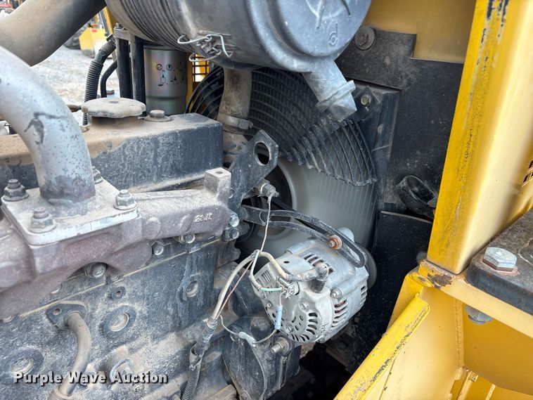 image for item EF6084 2007 Sakai SV201TF single drum vibratory roller