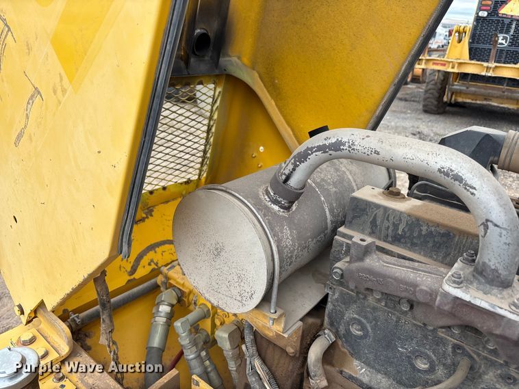 image for item EF6084 2007 Sakai SV201TF single drum vibratory roller