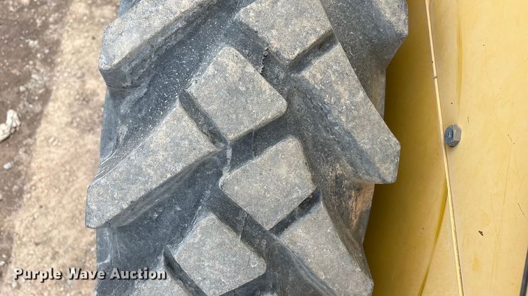 image for item EF6084 2007 Sakai SV201TF single drum vibratory roller