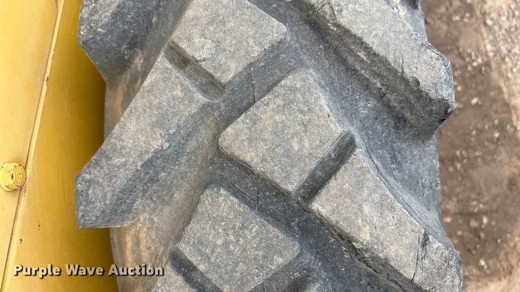 image for item EF6084 2007 Sakai SV201TF single drum vibratory roller