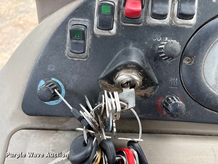 image for item EF6086 2011 Case 580 Super N backhoe