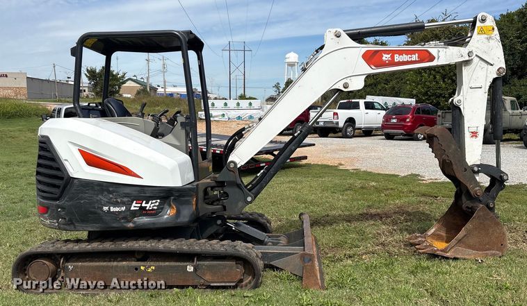 EXCAVADORA 2023 BOBCAT E42