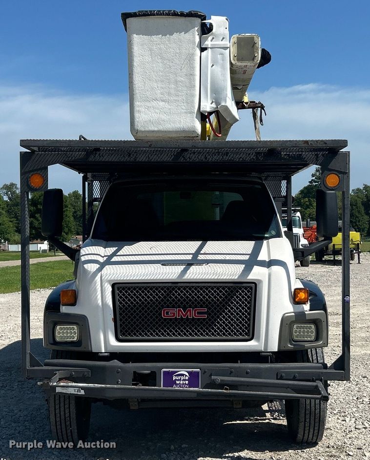 CAMIóN CON CANASTILLA 2009 GMC TEREX