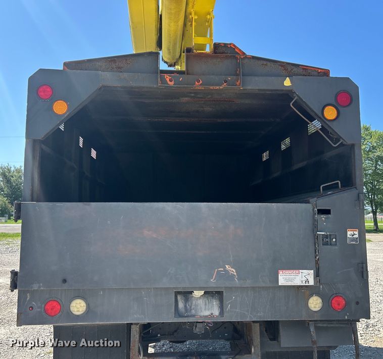 image for item EK8396 2009 GMC C7500 forestry bucket truck