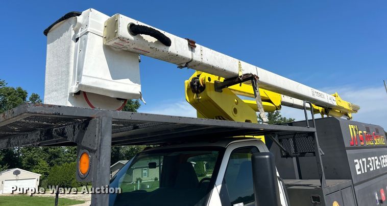 image for item EK8396 2009 GMC C7500 forestry bucket truck