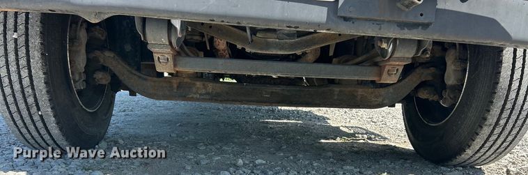 image for item EK8396 2009 GMC C7500 forestry bucket truck