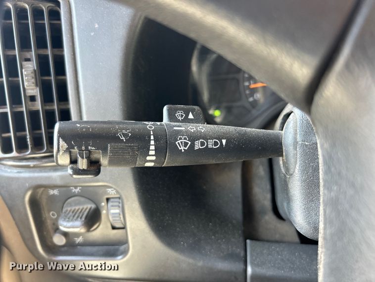 image for item EK8396 2009 GMC C7500 forestry bucket truck