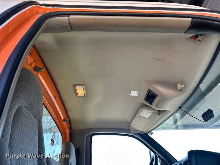 image for item EK8396 2009 GMC C7500 forestry bucket truck