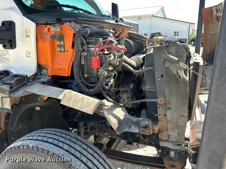 image for item EK8396 2009 GMC C7500 forestry bucket truck