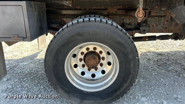 image for item EK8396 2009 GMC C7500 forestry bucket truck