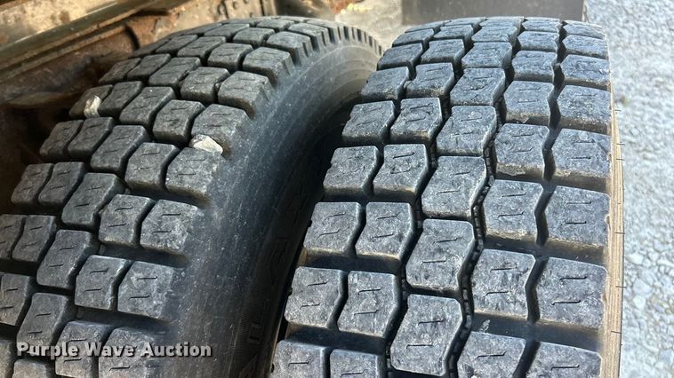 image for item EK8396 2009 GMC C7500 forestry bucket truck