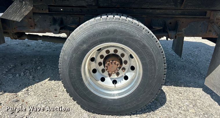 image for item EK8396 2009 GMC C7500 forestry bucket truck