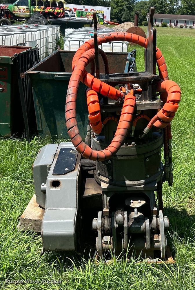 image for item EK8400 Ryan Equipment grapple chain saw