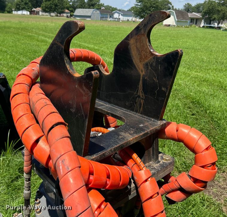 image for item EK8400 Ryan Equipment grapple chain saw