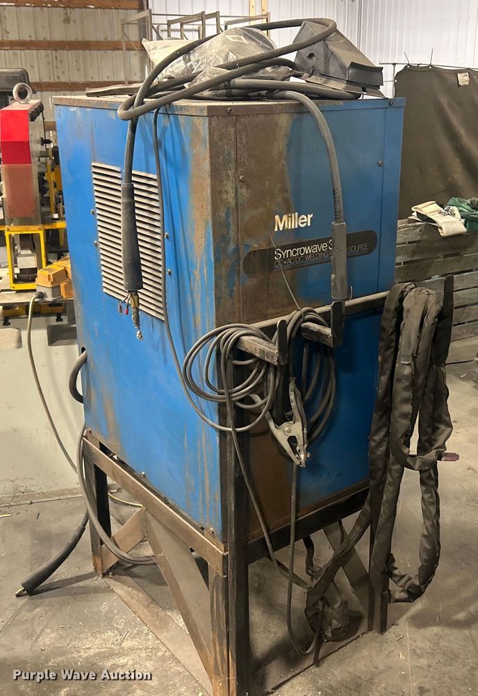 image for item EK8404 Miller Syncrowave 350 welder