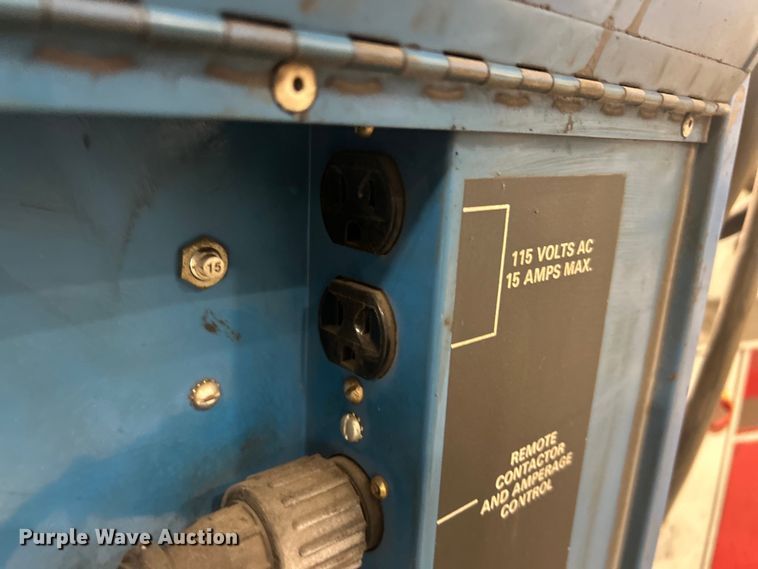 image for item EK8404 Miller Syncrowave 350 welder