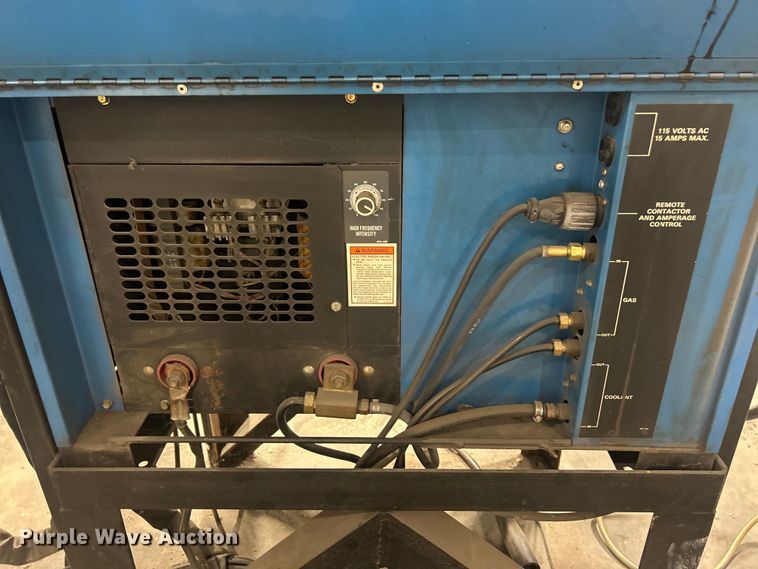 image for item EK8404 Miller Syncrowave 350 welder