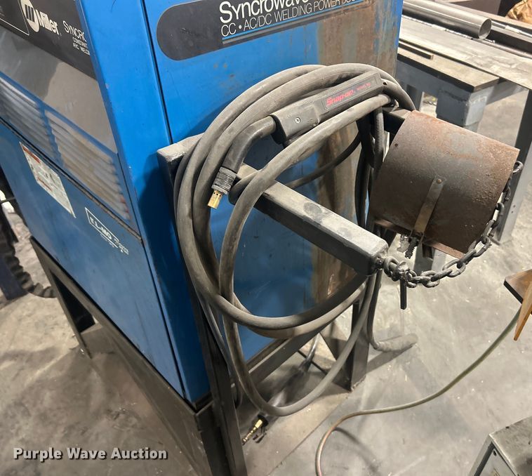 image for item EK8404 Miller Syncrowave 350 welder