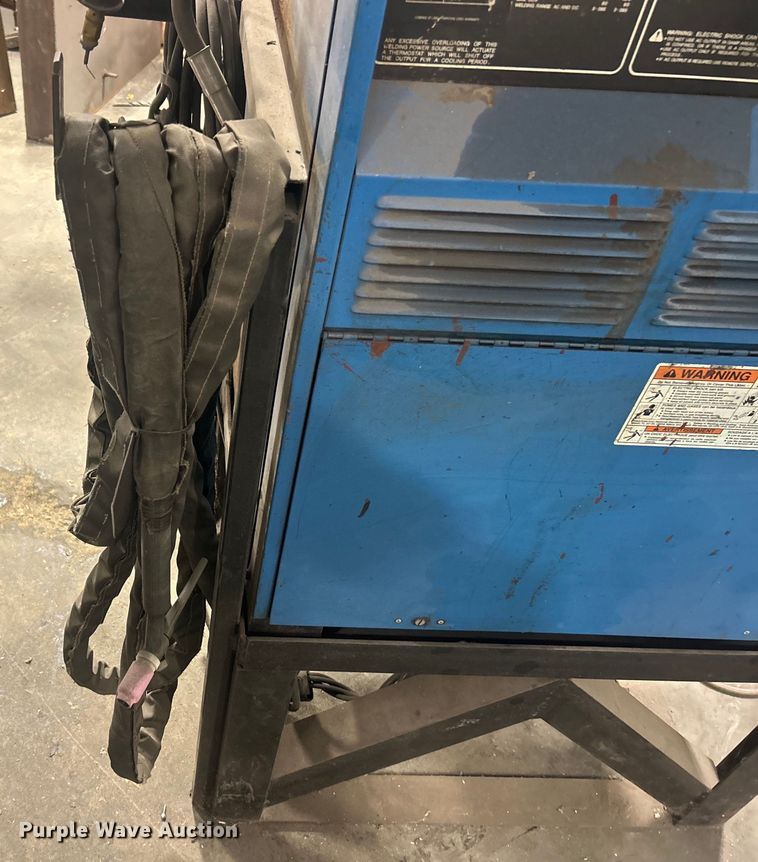 image for item EK8404 Miller Syncrowave 350 welder
