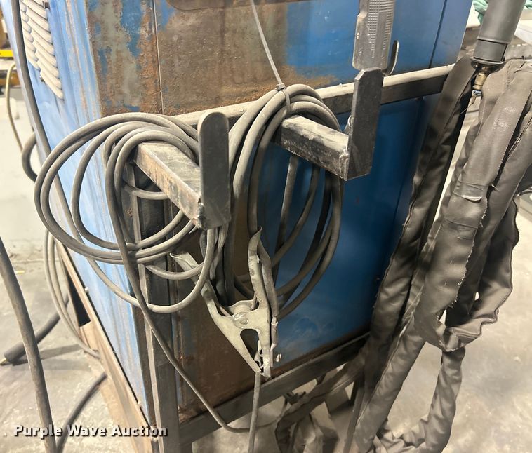 image for item EK8404 Miller Syncrowave 350 welder