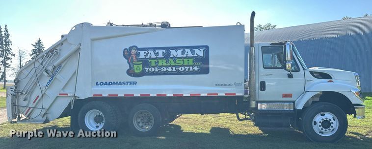 image for item EL0005 2010 International 7400 refuse truck