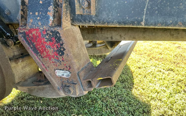 image for item EL0005 2010 International 7400 refuse truck