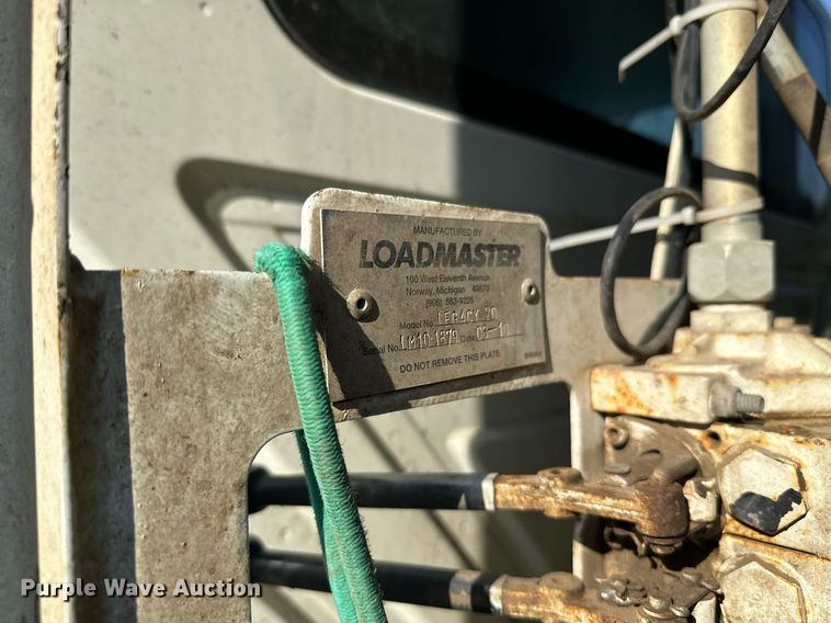 image for item EL0005 2010 International 7400 refuse truck