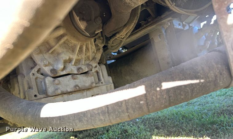 image for item EL0005 2010 International 7400 refuse truck