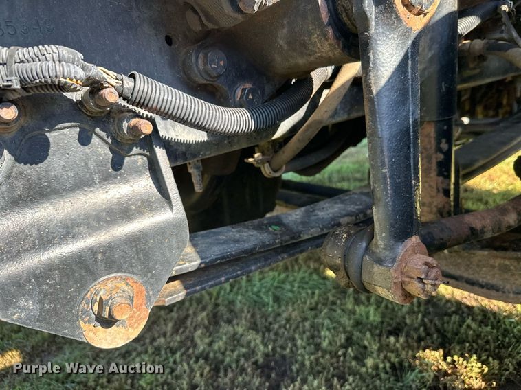 image for item EL0005 2010 International 7400 refuse truck