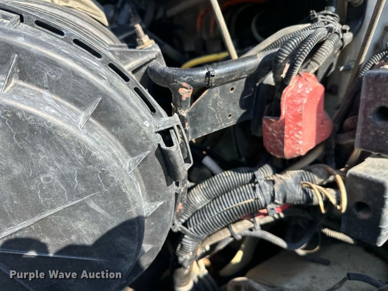 image for item EL0005 2010 International 7400 refuse truck