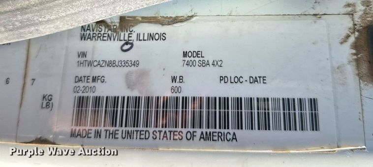 image for item EL0005 2010 International 7400 refuse truck