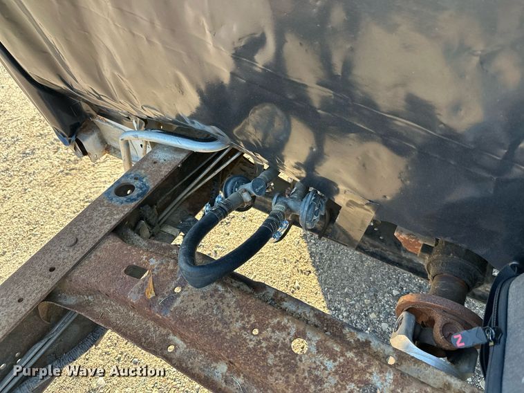 image for item EL0006 2010 Ford E350 van cab and chassis