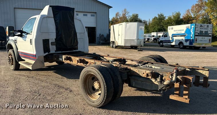 image for item EL0007 2008 Ford F450 van cab and chassis