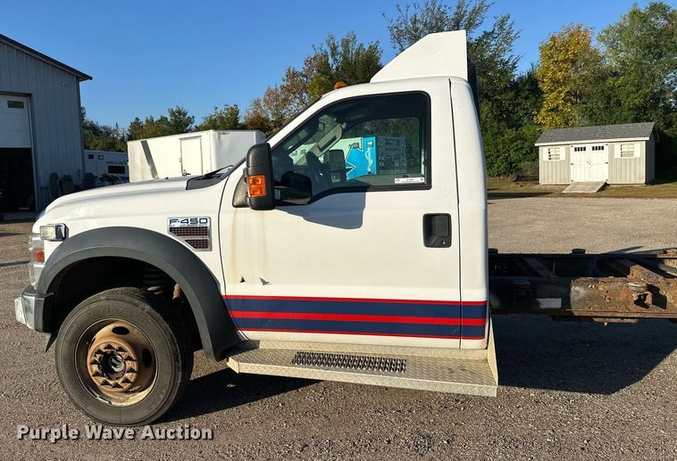 image for item EL0007 2008 Ford F450 van cab and chassis