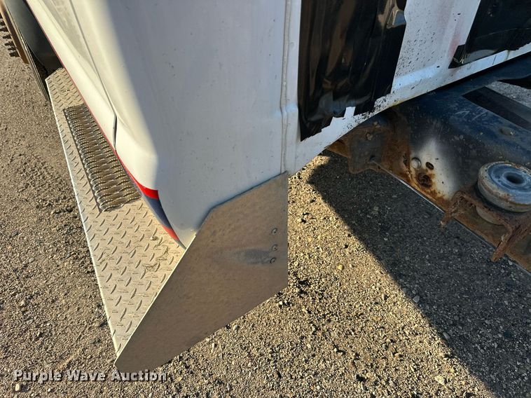 image for item EL0007 2008 Ford F450 van cab and chassis