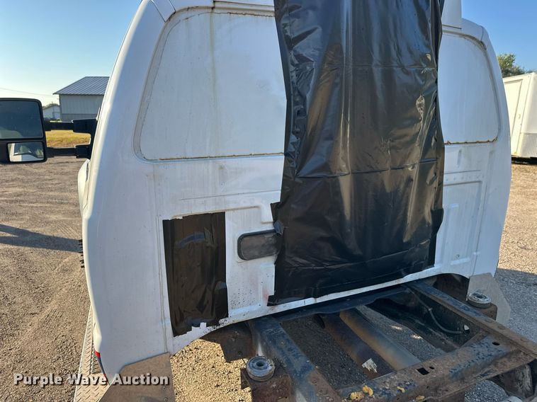 image for item EL0007 2008 Ford F450 van cab and chassis