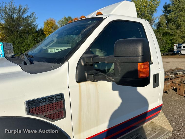 image for item EL0007 2008 Ford F450 van cab and chassis
