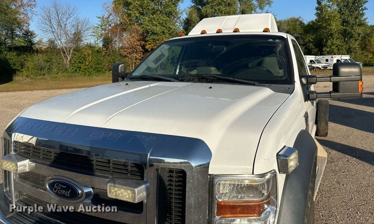 image for item EL0007 2008 Ford F450 van cab and chassis