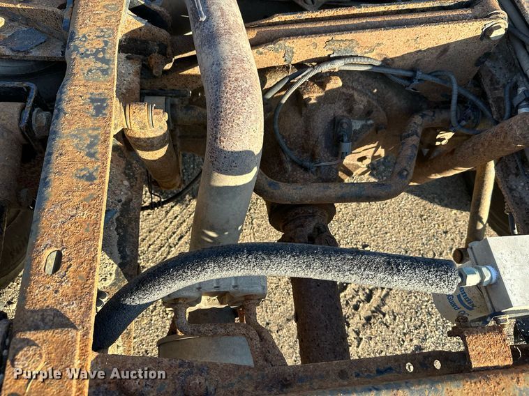 image for item EL0007 2008 Ford F450 van cab and chassis