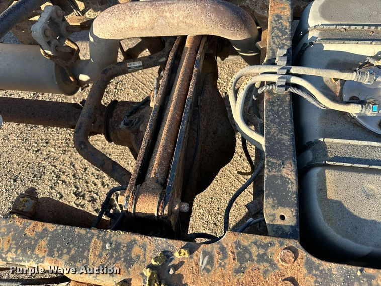 image for item EL0007 2008 Ford F450 van cab and chassis