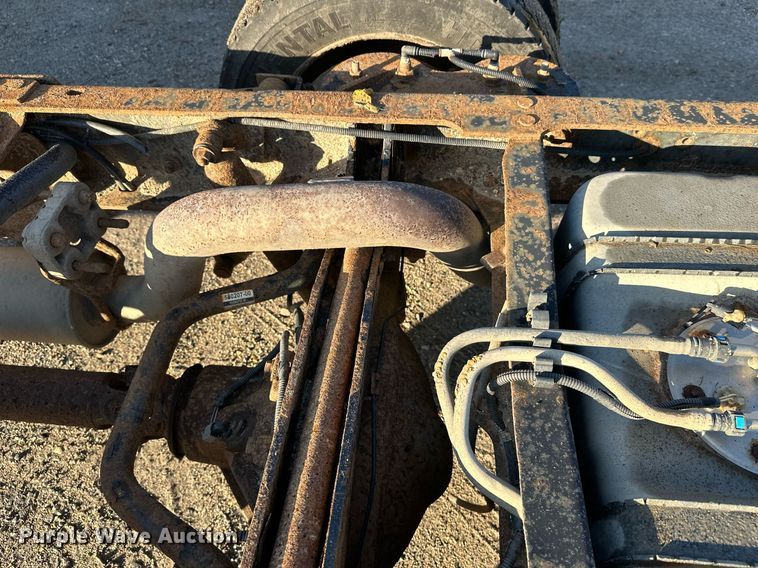 image for item EL0007 2008 Ford F450 van cab and chassis