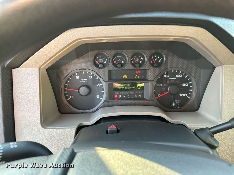 image for item EL0007 2008 Ford F450 van cab and chassis